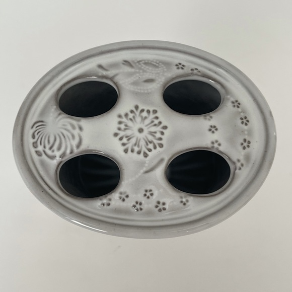 Ceramic Countertop Bathroom Set 2pc Toothbrush Holder with Tumbler - Picture 3 of 9